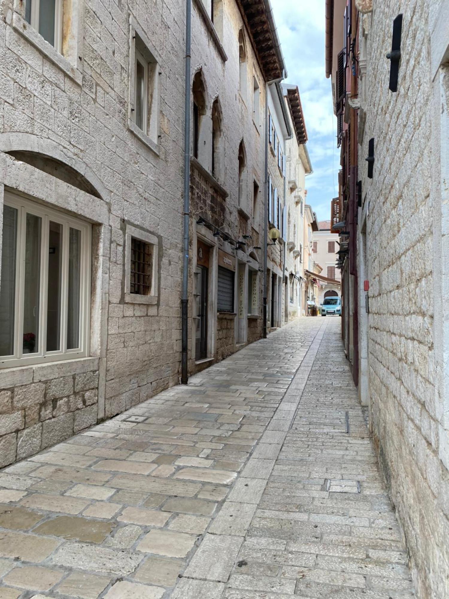Cardo Apartments Пореч Екстериор снимка